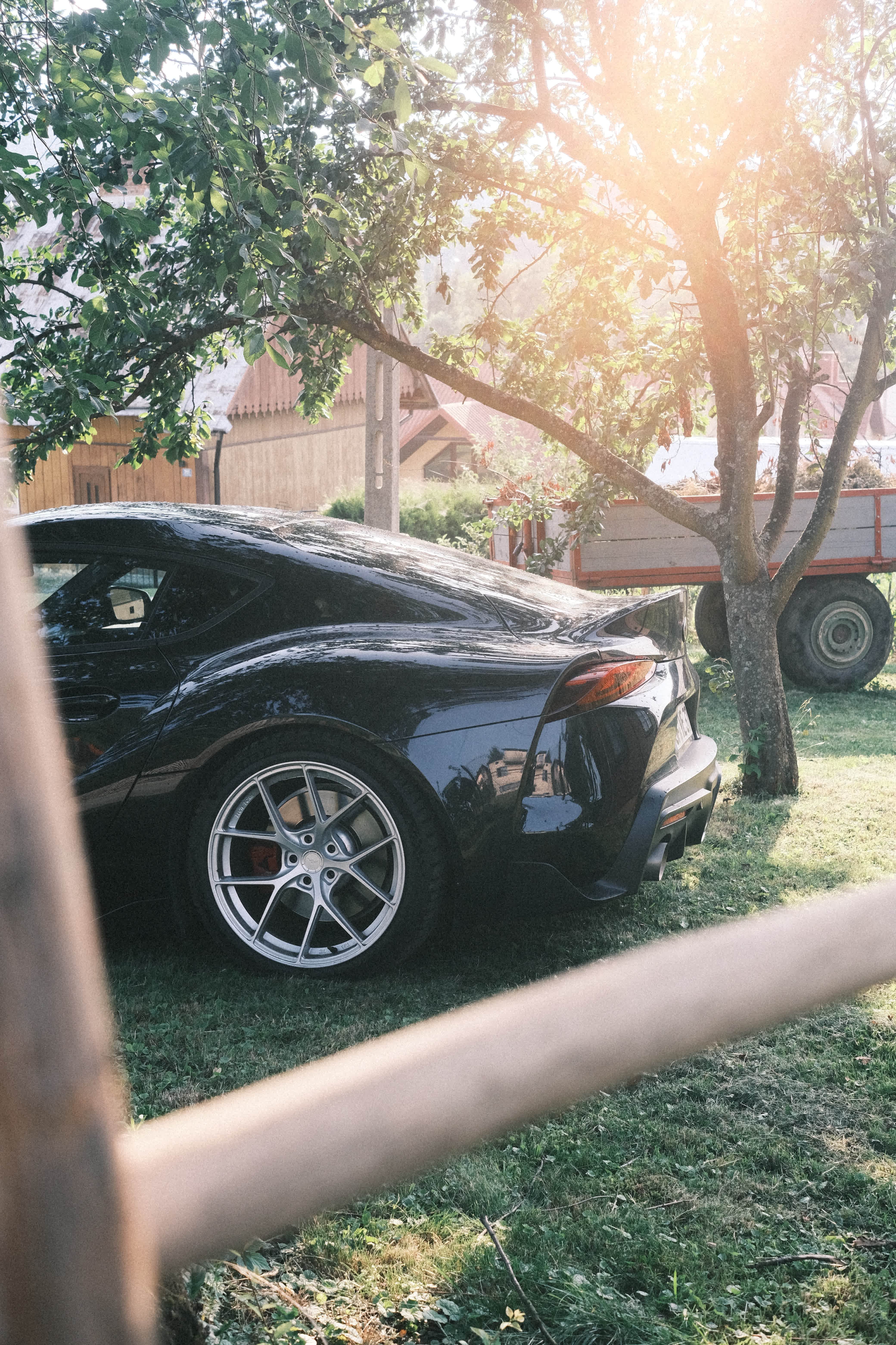 Community Supra 4